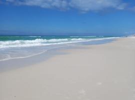 Double Take! Renovated Vacation Home, hotel en Panama City Beach
