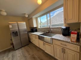 Private Room "Date" by UW, hotel v destinaci Seattle