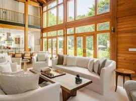 Luxurious 7Bedroom Retreat with Pool East Hamptons