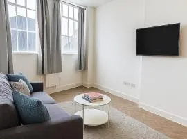 Bright & Cozy in Chelmsford