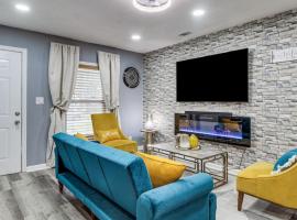 Stunning, Pet-friendly Home in Savannah, hotel a Savannah