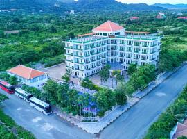 Sangkahak Mith Hotel, hotel v destinaci Kep