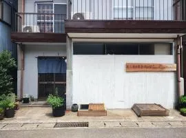 Backpackers Kur Guesthouse Asahirou 旅人湯治客舎朝日楼