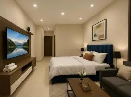 radhe ji homestay AC or non ac