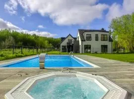 Stunning Apartment In Trzesacz