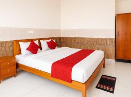 Near Ram Janam Bhumi Hotel ! THE KANHA SHIVA -Free Wi-fi And Parking Facility - Provided Excellent Room Service - Best Homestay In Ayodhya, hotel em Ayodhya