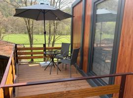 Mobilný domček - dvojlôžková izba, capsule hotel in Hnúšťa