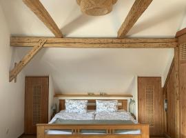 Erlhofer Apartments, hotel in Tröpolach