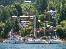 Sunshine Coast Resort, family hotel in Madeira Park