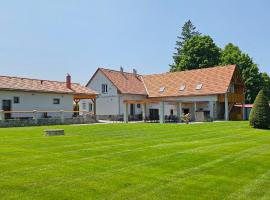 U rybníka Smrčná, hotel em Nová Bystřice