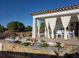 Villetta Lucy - Budoni Sweet Home, hotel a Tanaunella