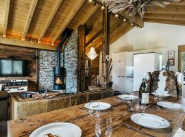 CHALET MOUTON a 4-Bedroom Alpine Chic Escape in Saas-Fee, hotel em Saas-Fee
