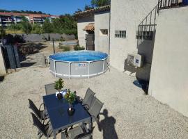 Romarin Haut villa 2 bedrooms Air conditioning garden, hotel a La Roquette-sur-Siagne