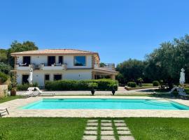 Relais Ruggiero, hotel with pools in Le Castella