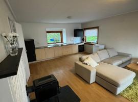 Central apartment, viešbutis mieste Egersiundas