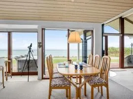 3 Bedroom Awesome Home In Brenderup Fyn