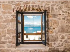 Villa Škalja Beachfront House Magazin