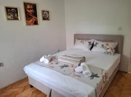 TI-NI Apartment