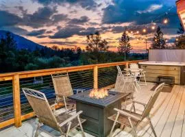 Quail Haven- A-frame cabin with hot tub, views, and more