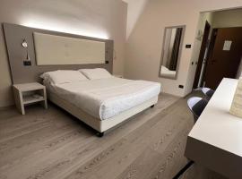 Hotel Motel Europa, hotel v destinaci Ossona