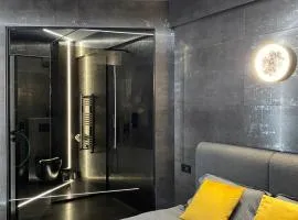 Luna Apartments C