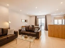 Modern&quiet twin room with shared bathroom