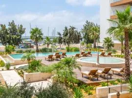 Marina Vista - Modern 1BDR w Gym - Marina & Pool Views
