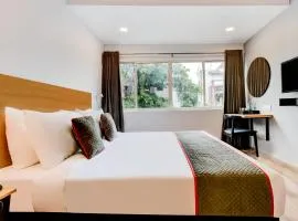 Townhouse Century Hotel