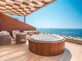 Qlusive Hotel