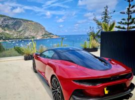 Panoramic Sea View، فندق في إز