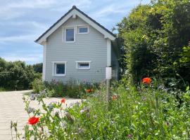 Schwedenhaus Fridhem H&uuml;gelgl&uuml;ck mit Weitblick, casa o chalet en Monschau