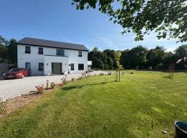 Ashlee Lodge, Shanagarry P25K6R6 Near Ballymaloe Cookery School & Garryvoe Hotel