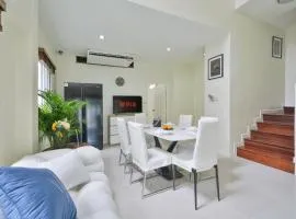 UrbanLoft Sukhumvit 5BR Bangkok 5 min BKK Hospital