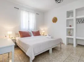 Aelia Apartment