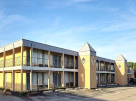 Castle inn & suites by OYO Lawton, hotel u gradu Loton