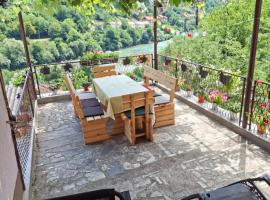 MALA KUCA, hotel v destinácii Foča