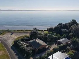 Pohara Sands - Family Beach House