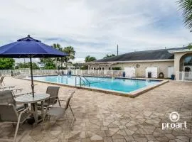 Endless Relaxation/condo by the beach/monthly disc