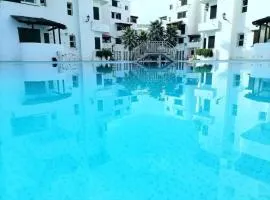 Appartement dans une résidence fermée 200 m de la plage piscine parking 84m 2 chambres 2 salle de bain terrasse