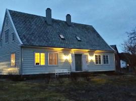 Nicoll-huset, holiday home in Ølve