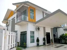 Sarrah Homestay At Kasa Height Residence