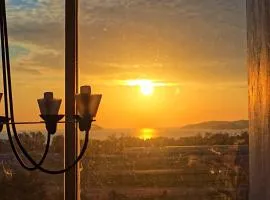 KK Sunset Villa- Full Sunset Balcony, Mosquito Free, 4K TVs, 5G WIFI and more!