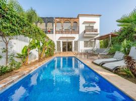 Villa 33 haut standing Avec piscine et Hammam, hotel v destinaci Tanger