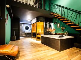 L'espace d'un moment - La chambre, hotel with hot tubs in Thuin