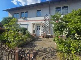 Große Ferienwohnung mit 2 Zimmern und mit einen Balkon