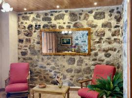 Ca la Inés, hotel in Corbera
