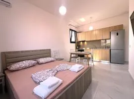 Vlora Escape Studios Short Drive 3 Min to Center 5 Min to Beach