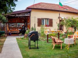 Къща за гости При Маги и Краси, hotel v destinaci Belene