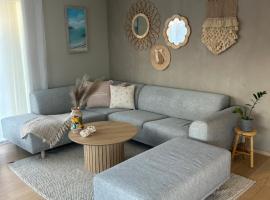 Flott Leilighet, 1 etasje med nydelig sjøutsikt, hotel a Karmøy