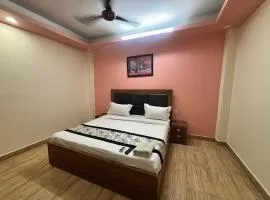 Kerala Home Stay - Walking Distance From Nizamuddin Railway Station